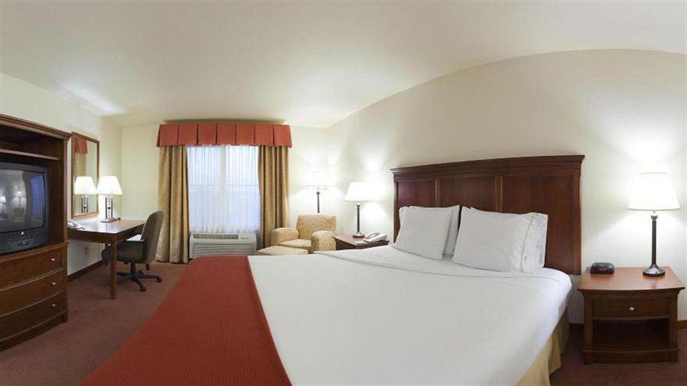 Holiday Inn Express Turlock By Ihg Exteriör bild