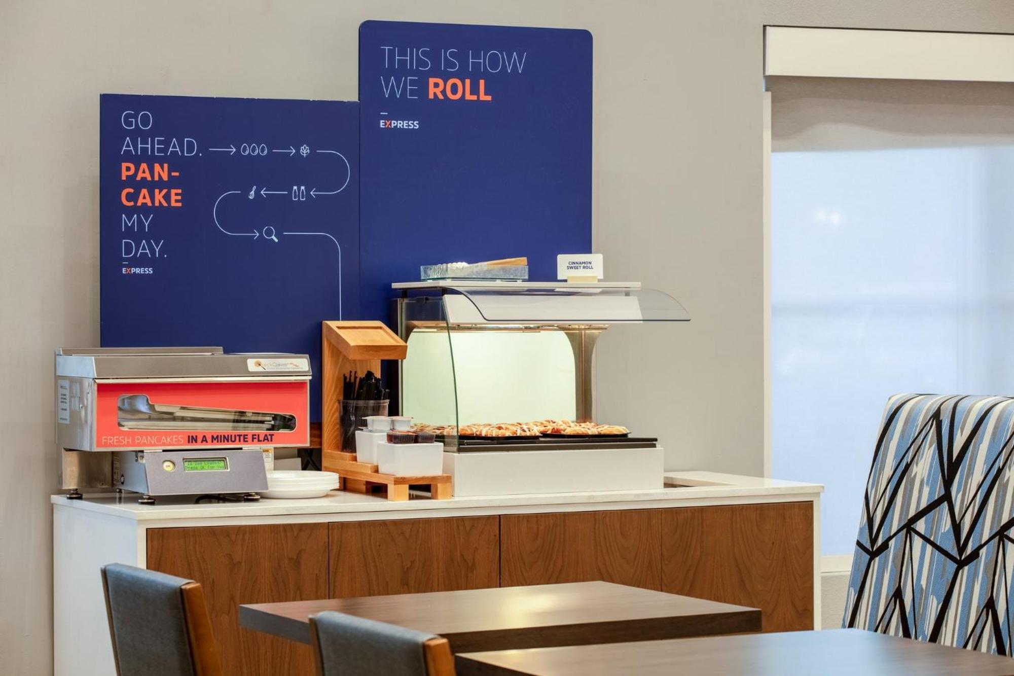 Holiday Inn Express Turlock By Ihg Exteriör bild