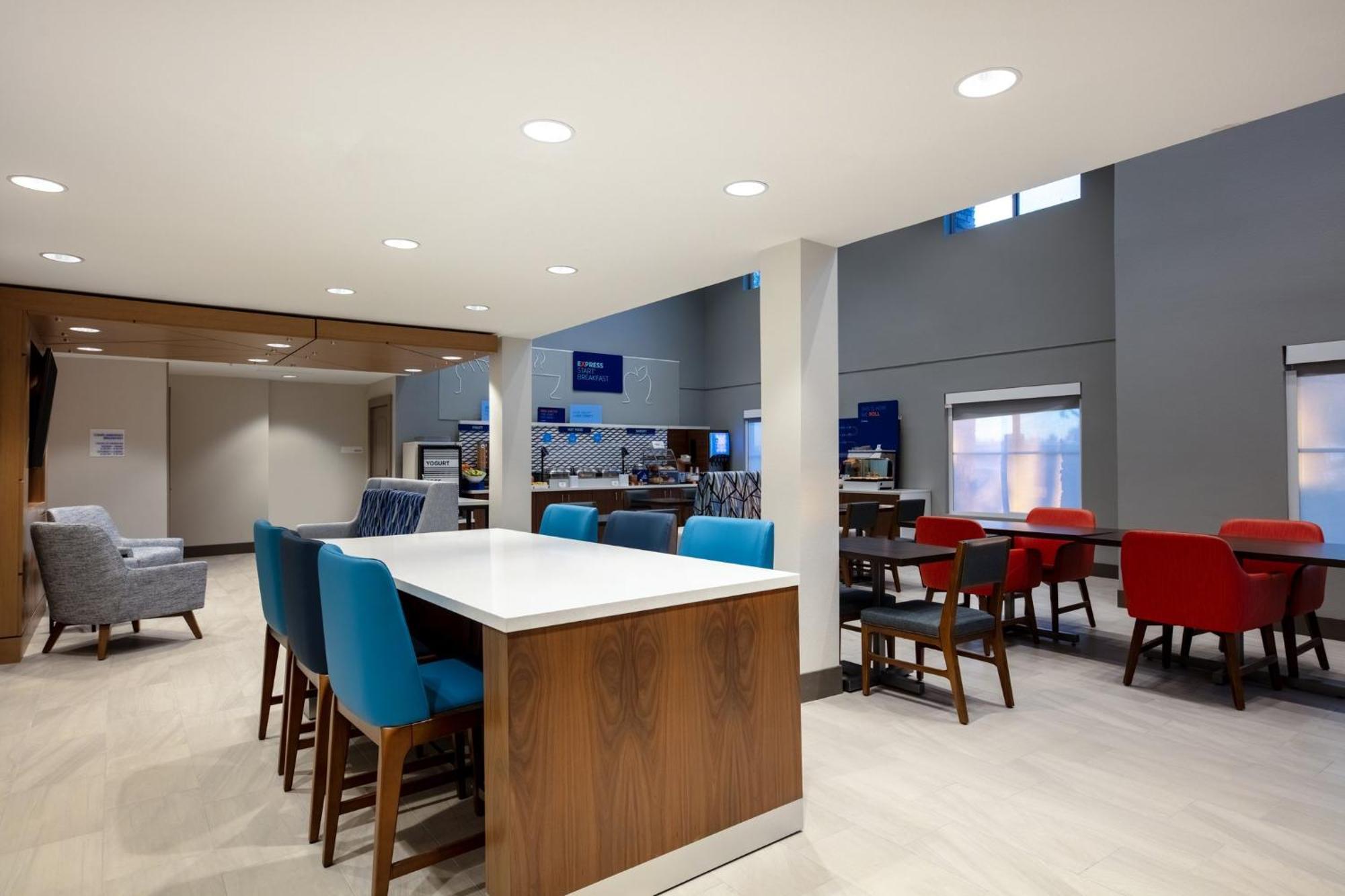Holiday Inn Express Turlock By Ihg Exteriör bild