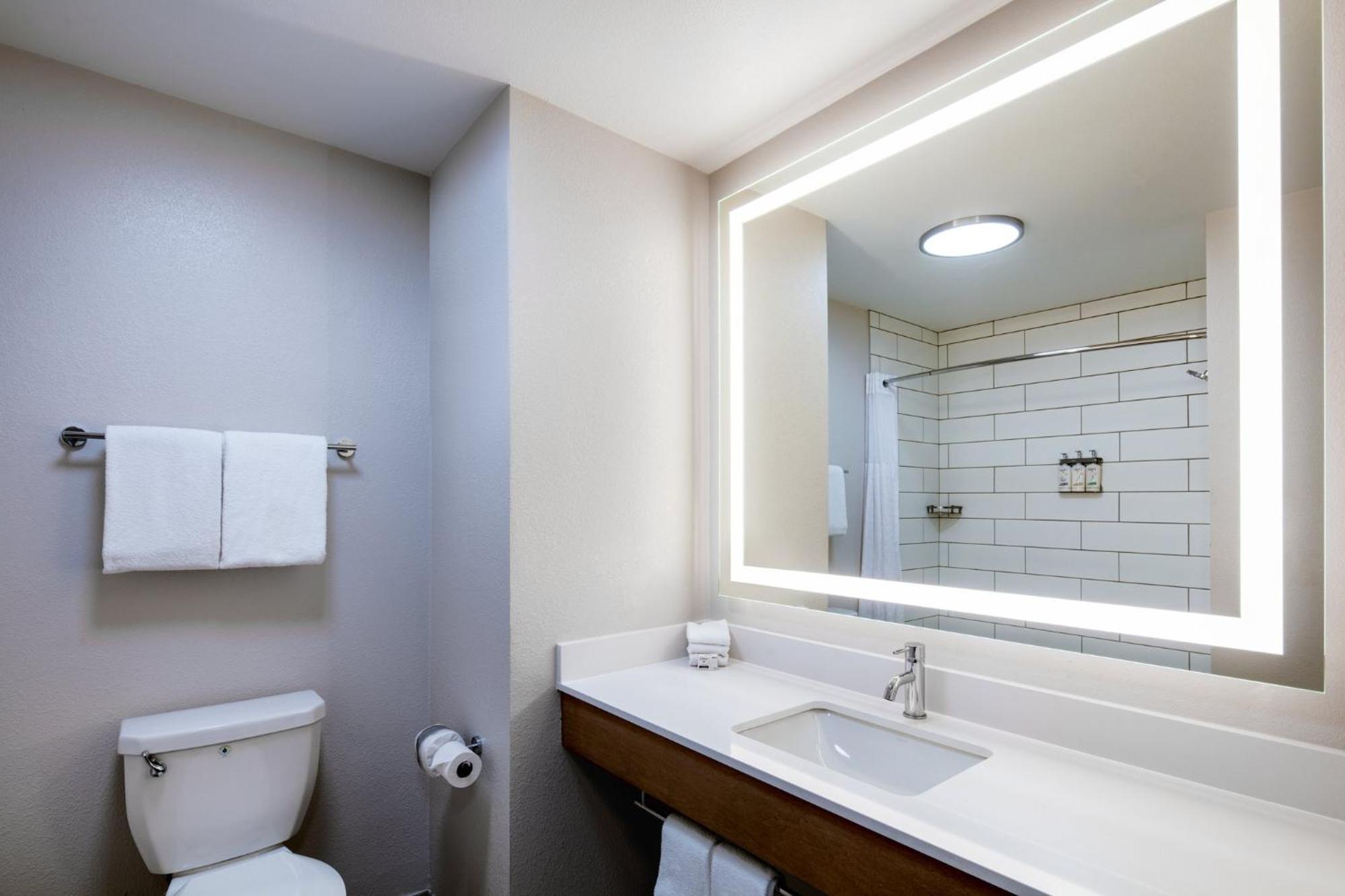Holiday Inn Express Turlock By Ihg Exteriör bild