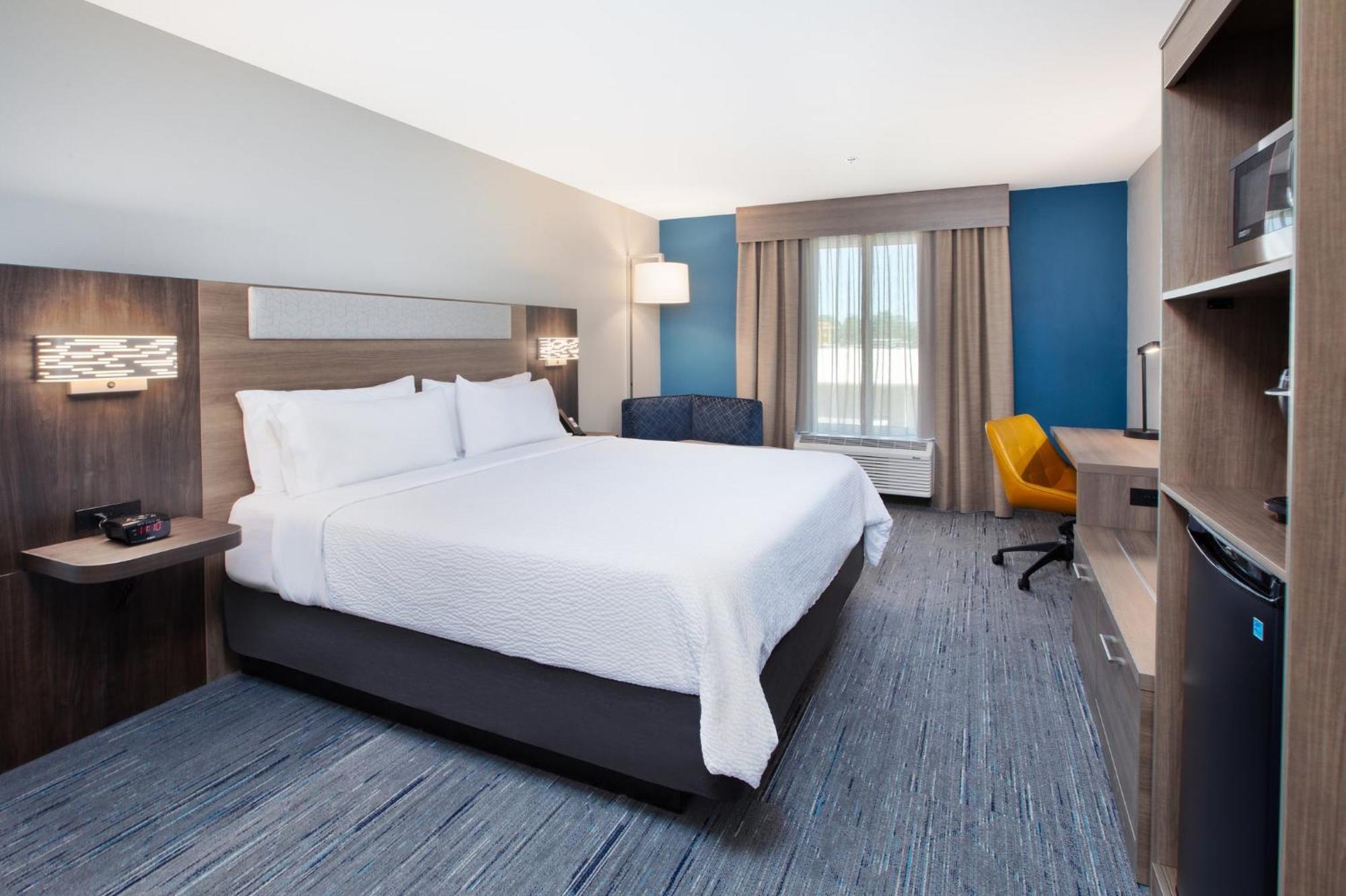 Holiday Inn Express Turlock By Ihg Exteriör bild