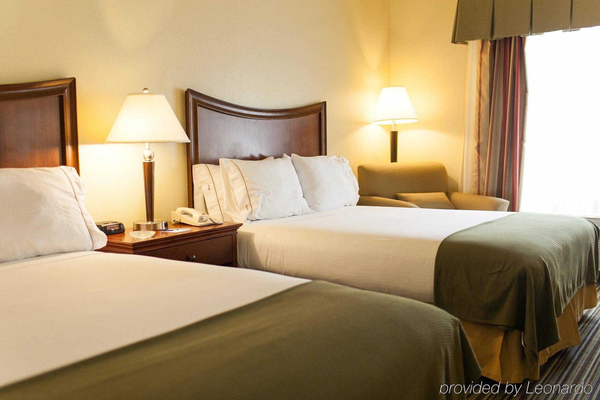 Holiday Inn Express Turlock By Ihg Exteriör bild