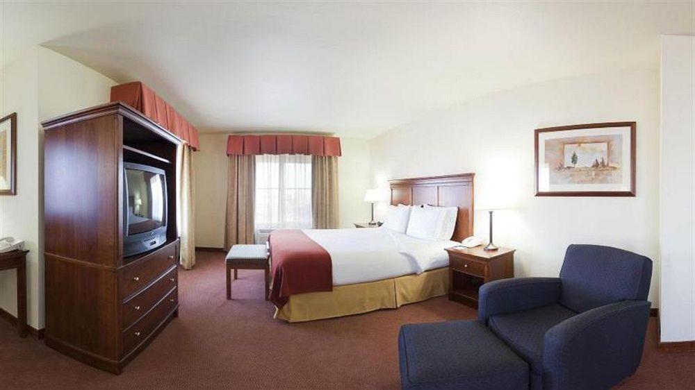 Holiday Inn Express Turlock By Ihg Exteriör bild
